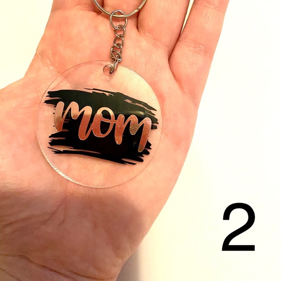Acrylic Mom Keychains - Picture 2 of 4